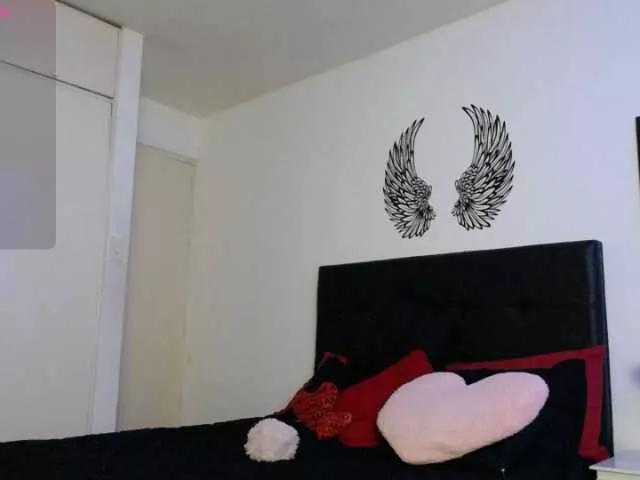 Honey-Girls on BongaCams 