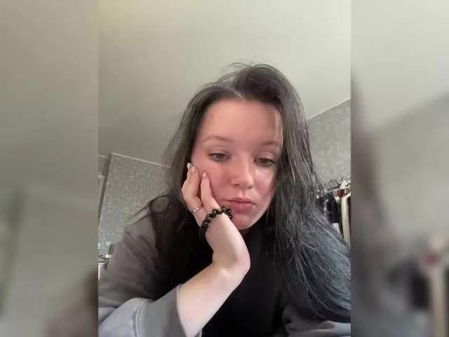 Offline Hotgirrrl on BongaCams