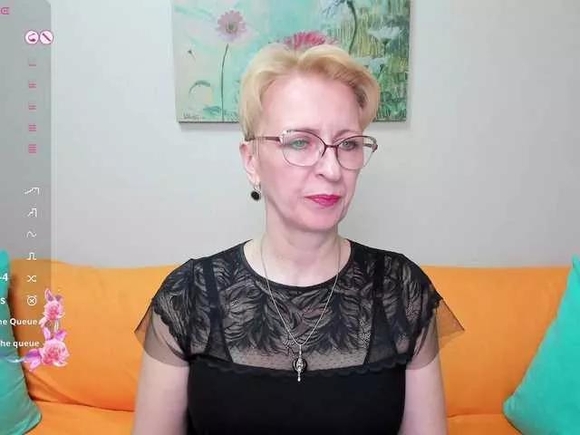 Offline iamyourdream89 on BongaCams