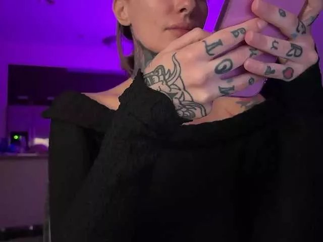 Offline iiixbostonxiii on BongaCams