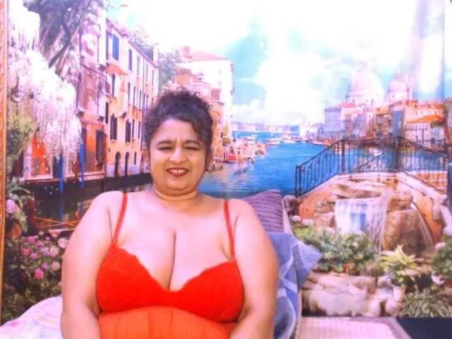 indianstar75 on BongaCams 