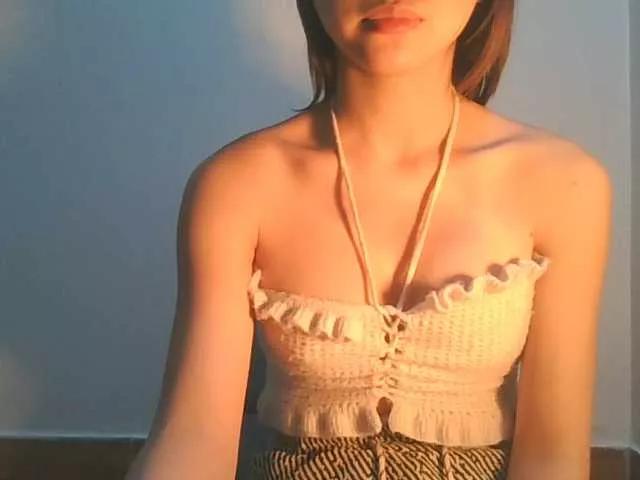 inHI on BongaCams 