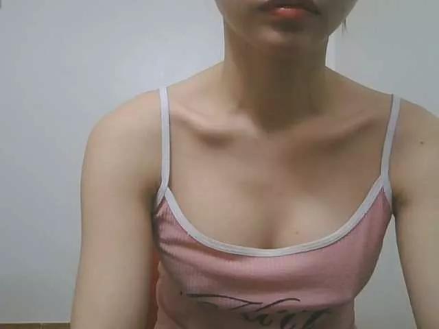 inHI on BongaCams 