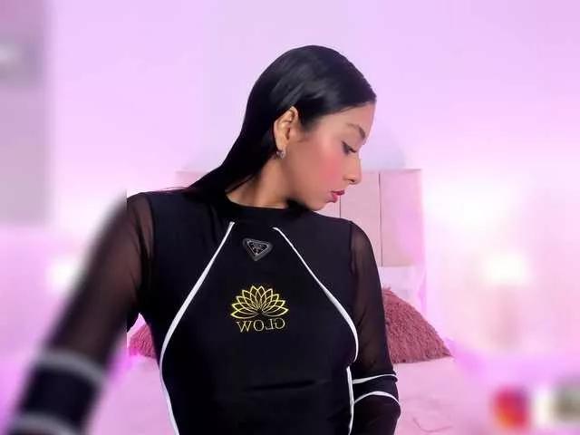 IrinaTannedd on BongaCams 