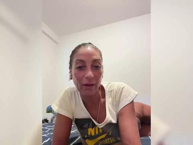 IrinkaGata on BongaCams 