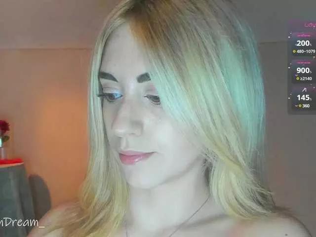 Italian1Dream on BongaCams 