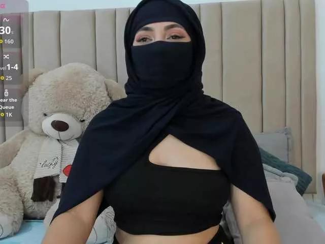 Offline izadii on BongaCams