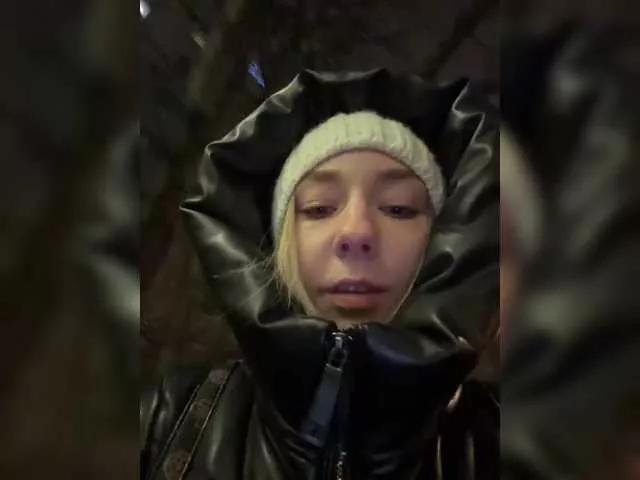 Janchi- on BongaCams 