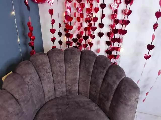 Freechat Jazmin-Kitana on BongaCams