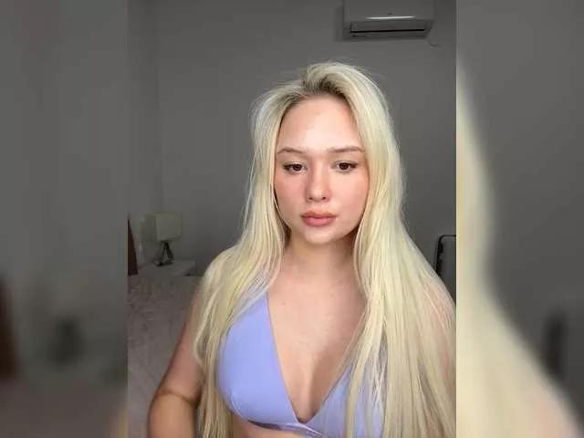 Watch JessiePornstar, she wants to masturbate for you JessiePornstar from BongaCams