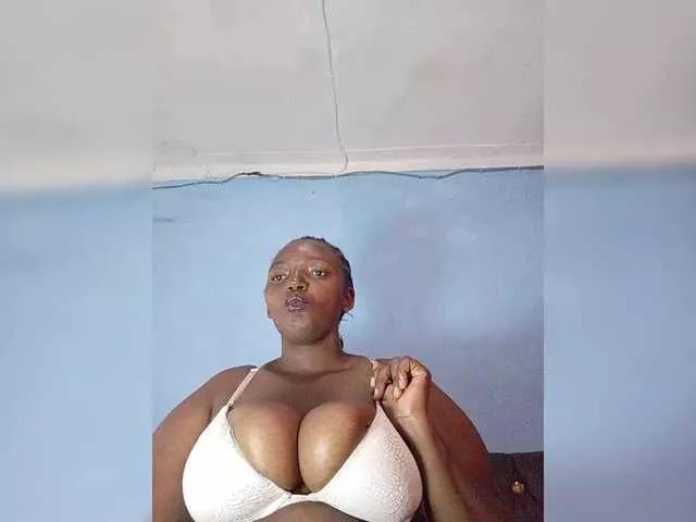 Offline Joyiehh on BongaCams