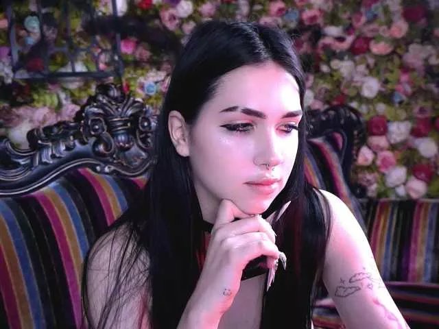 Offline JuicyJess on BongaCams