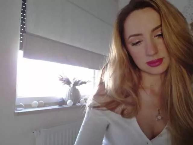 JulietteGlow on BongaCams 