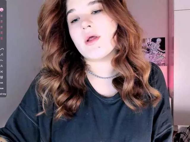 JulySlowdive on BongaCams 