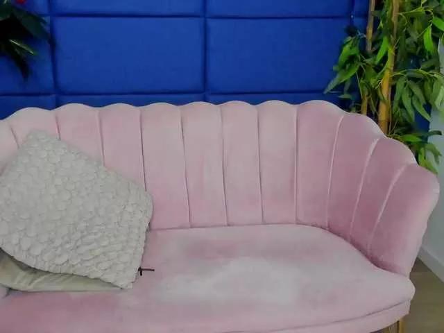 KamaFeels on BongaCams 