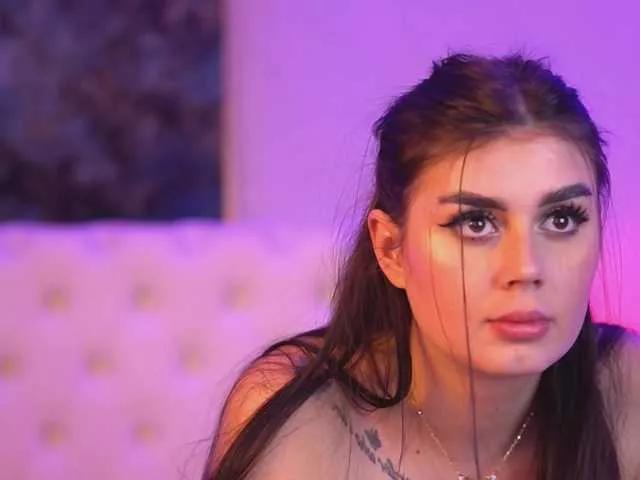 Offline KendraMoon on BongaCams