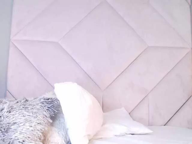 KhloeStar1 on BongaCams 