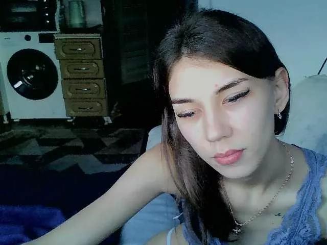 Offline Kiitaa on BongaCams