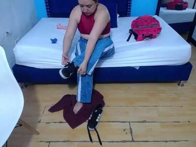 kinky-redhead18 on BongaCams 