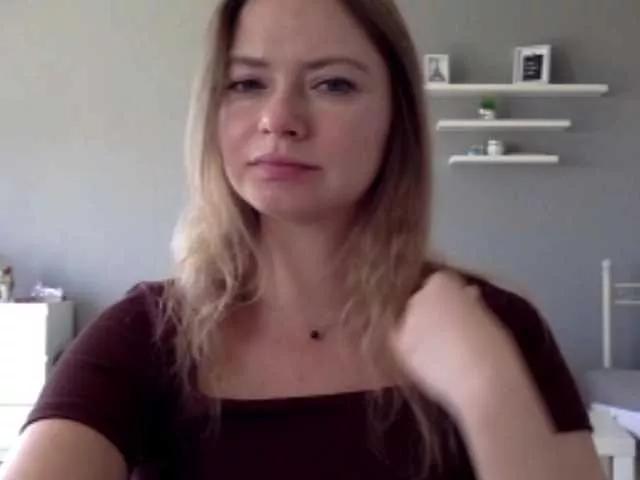 kissMillie on BongaCams 