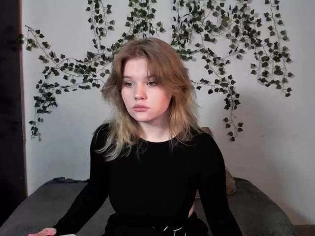 KITI111 on BongaCams 