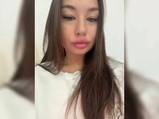 Kitiiiket on BongaCams 