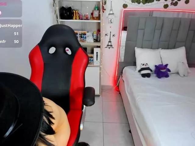 Admire 21 years old kittyscoot from BongaCams kittyscoot from BongaCams