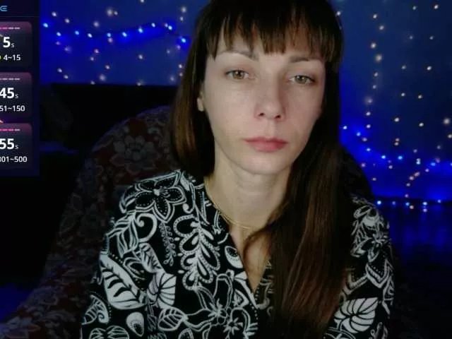 Offline Lady-Caroline on BongaCams