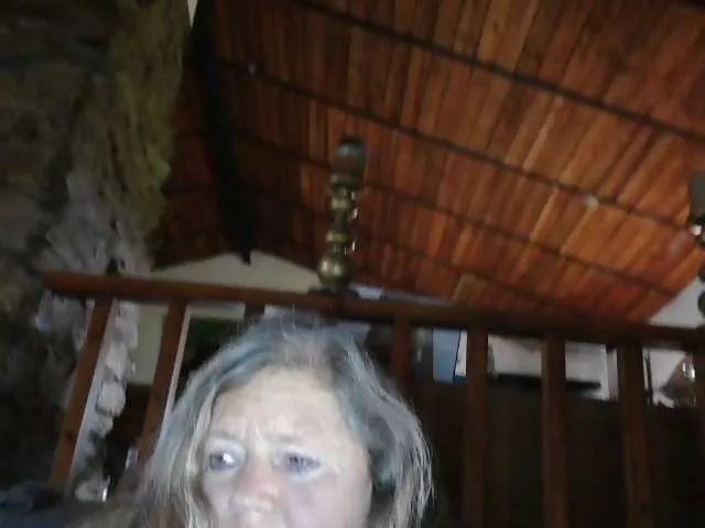 Offline lady-vamp on BongaCams