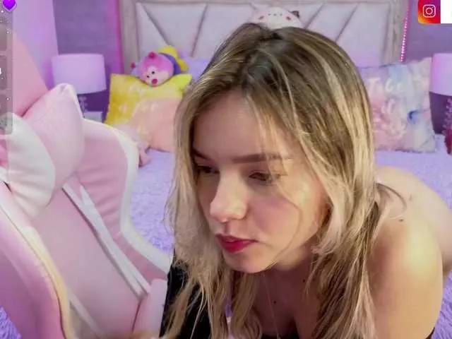 LarisaMaia on BongaCams 