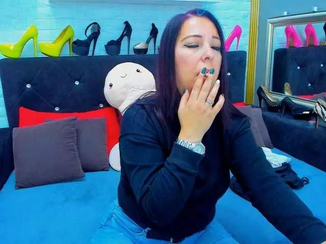 LauraSinFull on BongaCams 