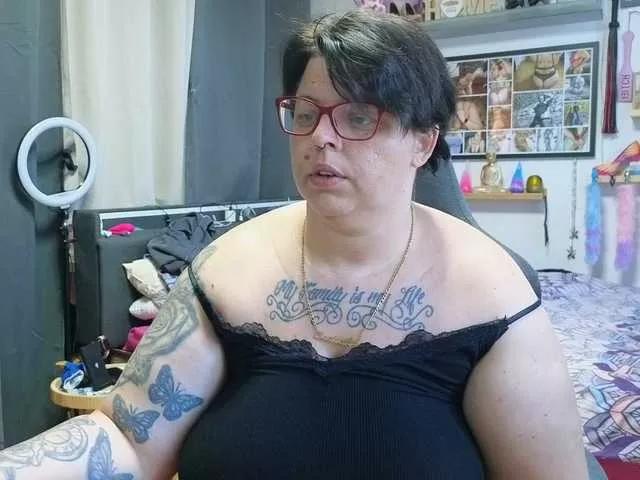 Offline Lexi35 on BongaCams