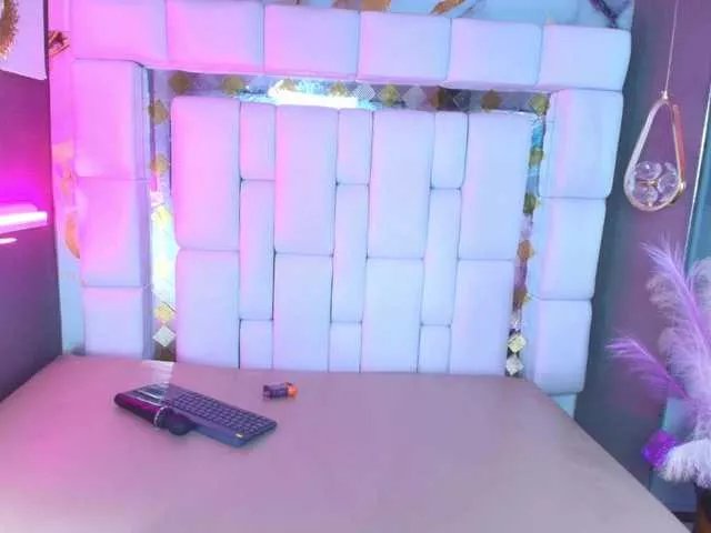 Offline Lexie-rae on BongaCams