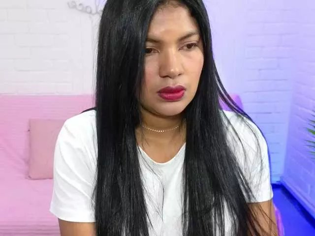 Offline Lexy-tay on BongaCams