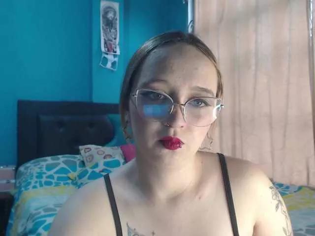 LiaaRoberts on BongaCams 
