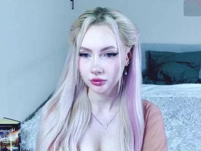 Offline Lilalli on BongaCams