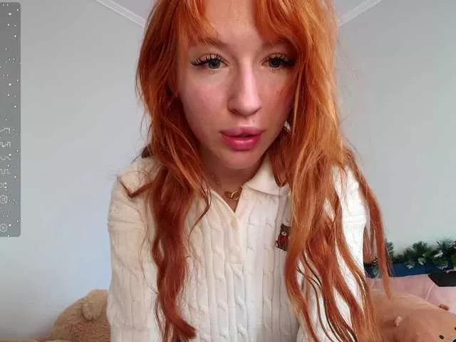 LillyMays on BongaCams