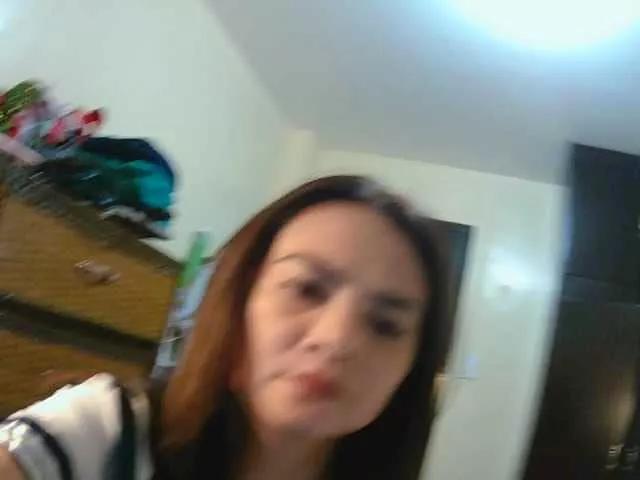 Offline lilymaepinay on BongaCams