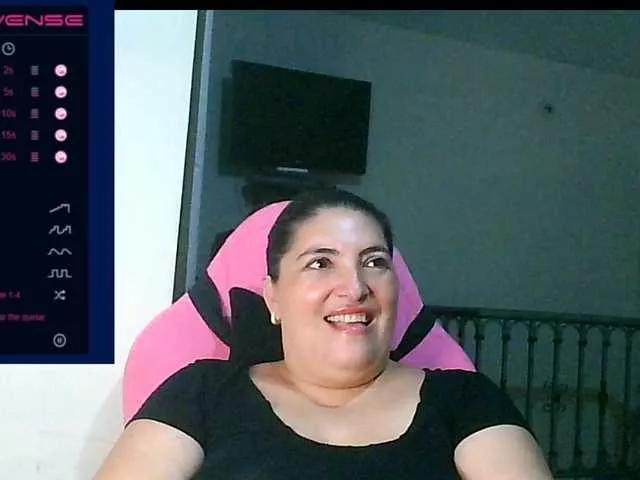 Offline linamaria98 on BongaCams