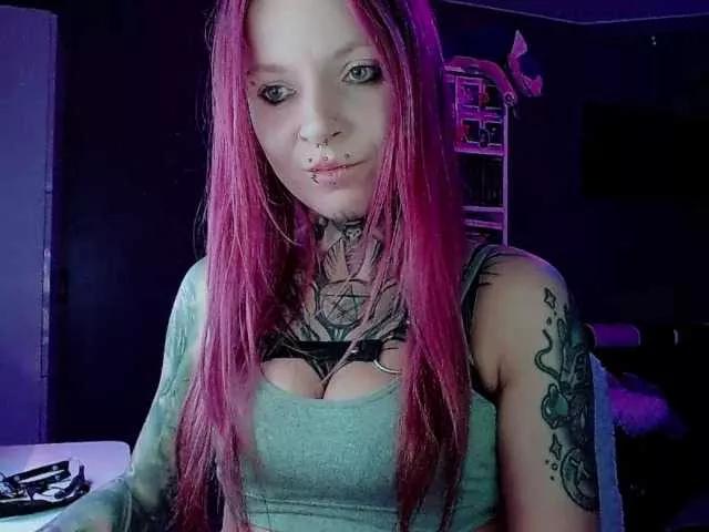 LisaModel on BongaCams 
