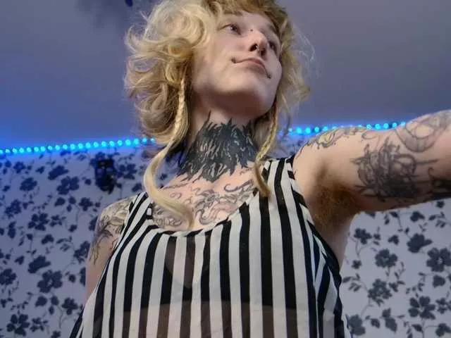 LittleSpaceMouse- on BongaCams