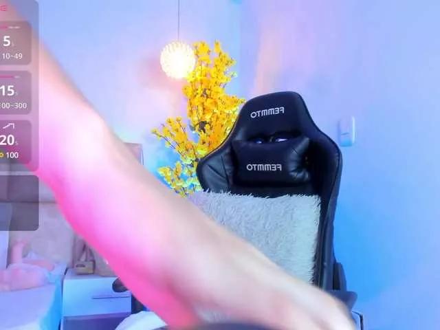 Offline LizSheibaum on BongaCams