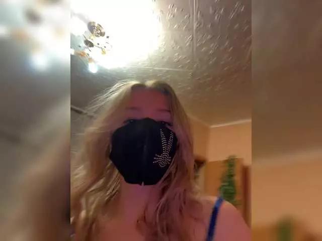 lollytan on BongaCams 