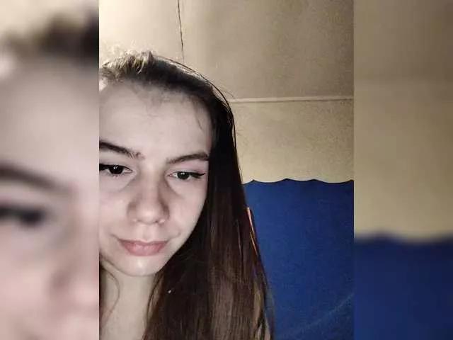 Offline Lona-S on BongaCams