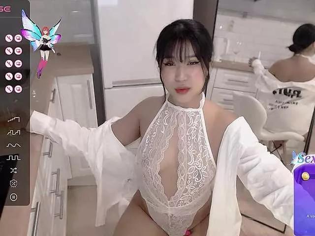 LucyLiu on BongaCams 