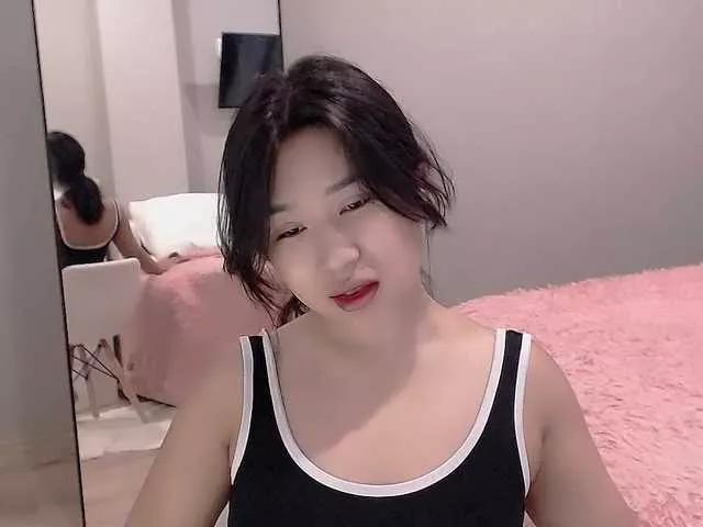 LucyLiu on BongaCams 