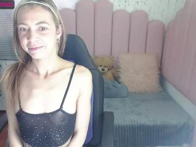 lucysex-- on BongaCams 