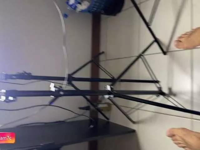 Gorgeous Lul1lovee wants you to fuck their body now lul1lovee from BongaCams