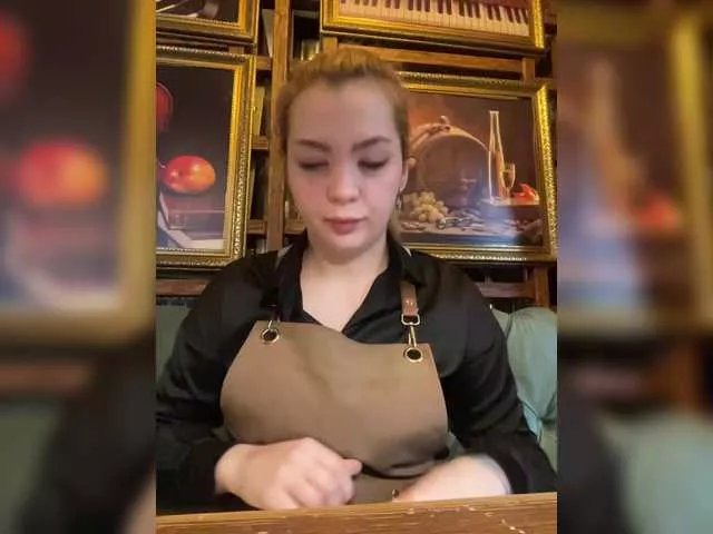 Offline Lumarose on BongaCams