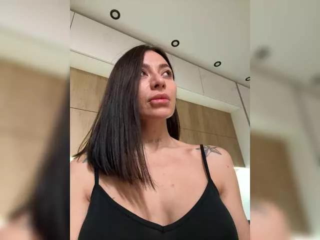 Naked Lunadesire wants you to fuck her body now Lunadesire from BongaCams